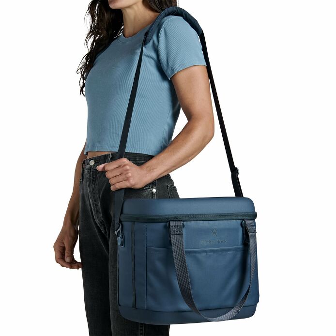 carryouttm-soft-cooler-15-l-p8 250815_hydro_s26_hb_14556_6.jpg