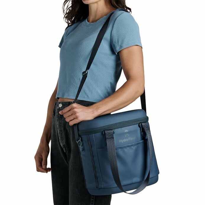 carryouttm-soft-cooler-10-l-a6 250815_hydro_s26_hb_14560_1_4.jpg
