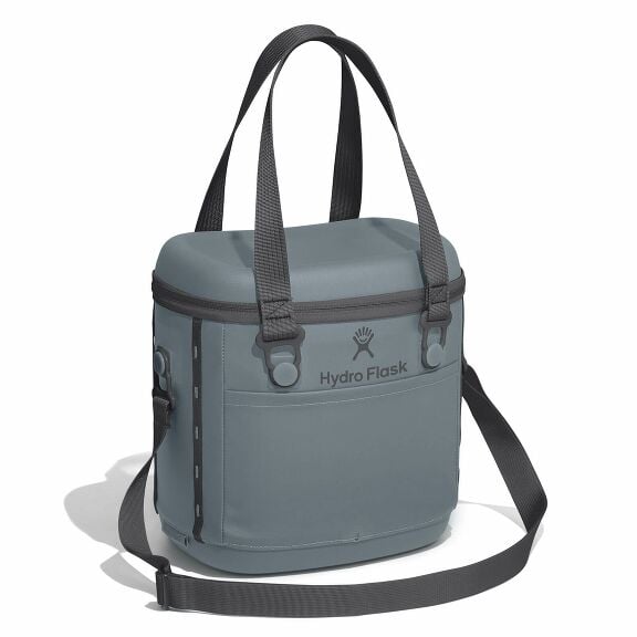 carryouttm-soft-cooler-10-l-a6 6pco043-carryout-cooler-10l-shale-gray-angled_1_1.jpg