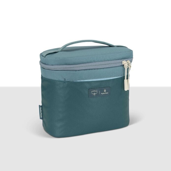 osprey-axis-x-hydro-flask-campus-essentials-bundle-e2 axisxhydroflask_s26_detail1_cascadeblue_10007249_1.jpg