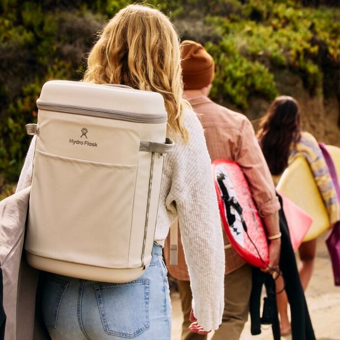 carryouttm-backpack-22-l-v1 hf_carryout_bouwer_d1_l1_torrey_pines_lifestyle_0974_2.jpg