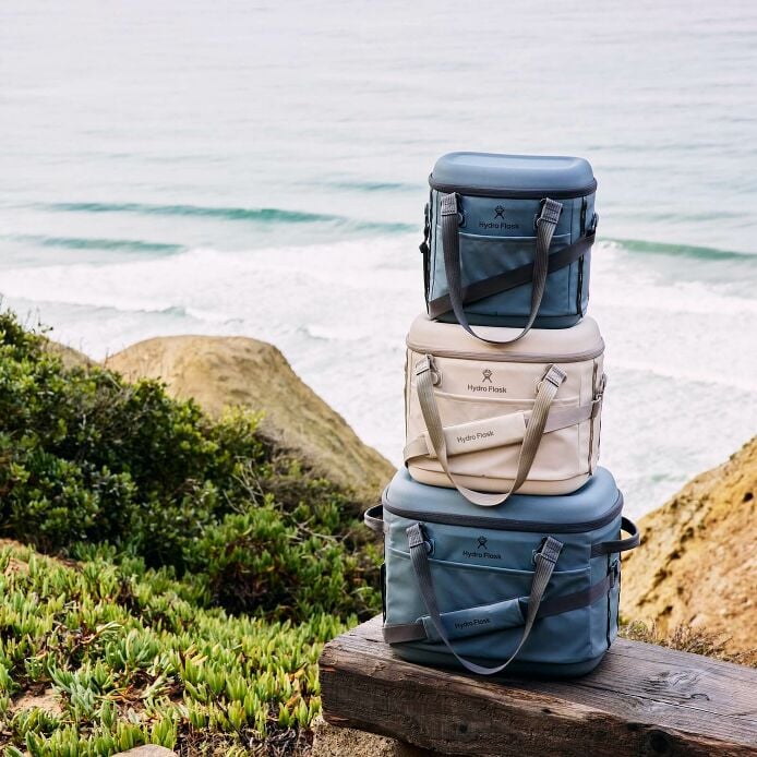 carryouttm-soft-cooler-15-l-p8 hf_carryout_bouwer_d1_l1_torrey_pines_still_life_0252_6.jpg