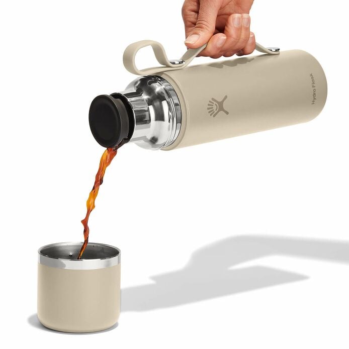28-oz-hot-flask-and-cup-r6 hot-flask-_-cup-oat-pour.jpg