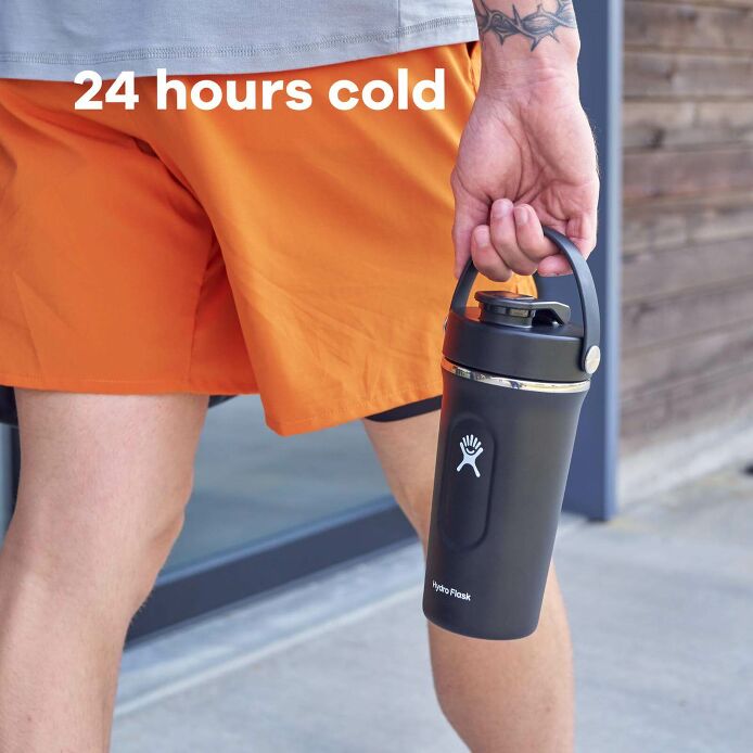 24-oz-insulated-shaker-bottle-k5 hydro_flask_ecomm_en_insulated_shaker_pt03_2000x2000px_4.jpg