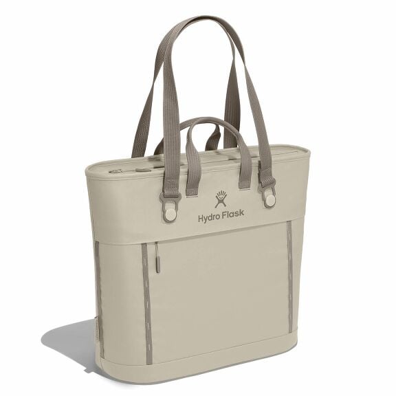 carryouttm-soft-cooler-tote-20-l-o6 midiit114-carryout-tote-20l-oat-angled.jpg