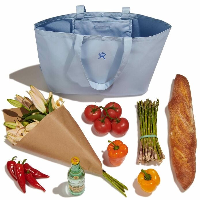 20-l-tag-along-tote-g9 rt20484_20ltagalongtote_surf_packing_1.jpg